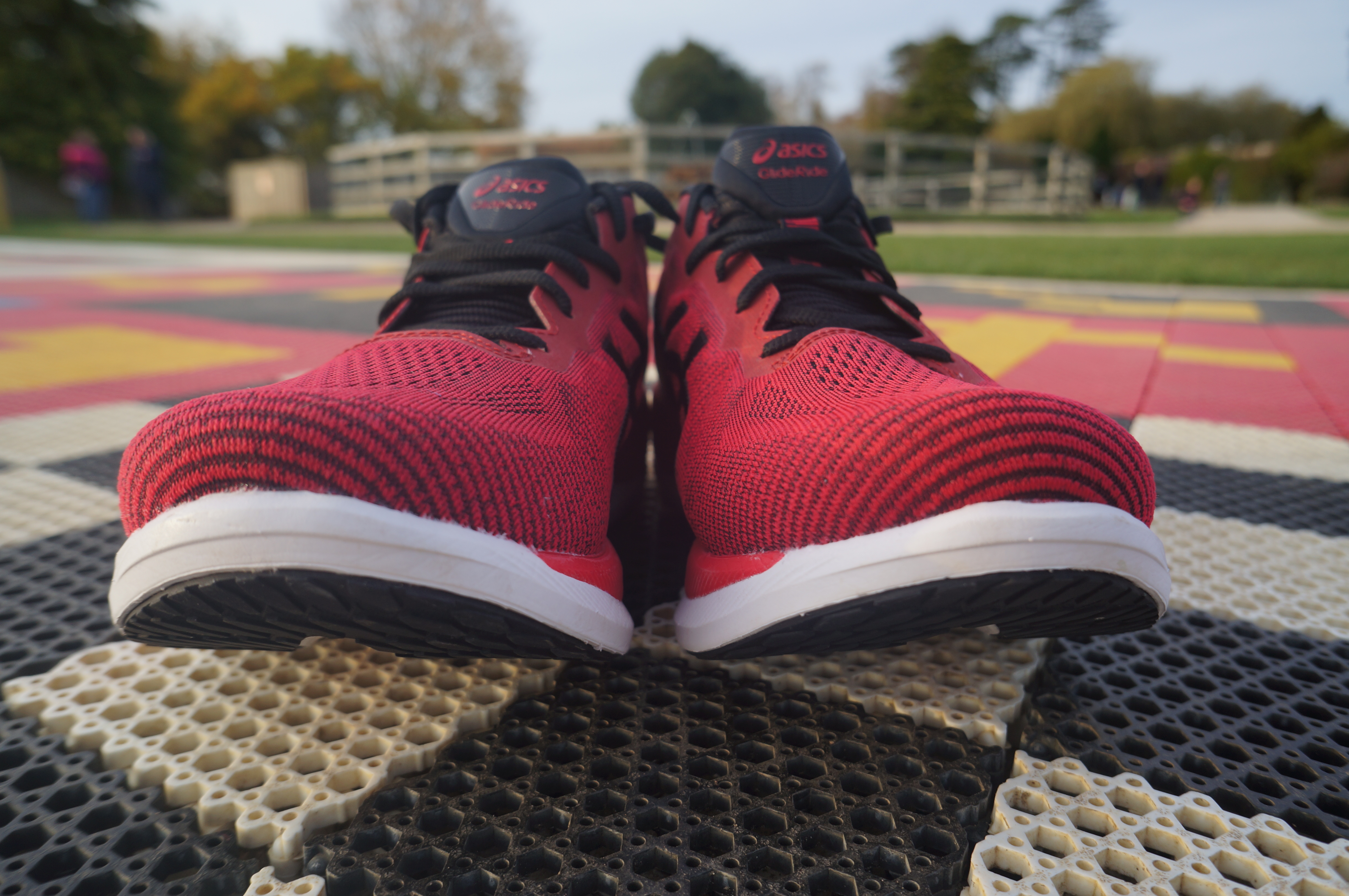 asics glideride overpronation